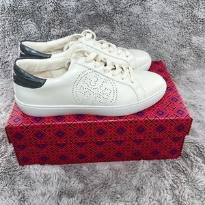 Tory Burch Leigh- T Logo Leather Sneaker BRAND NEW